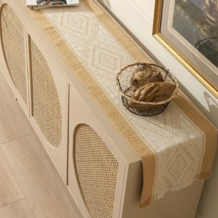 Vintage Diamond Patterned Table Runner 4