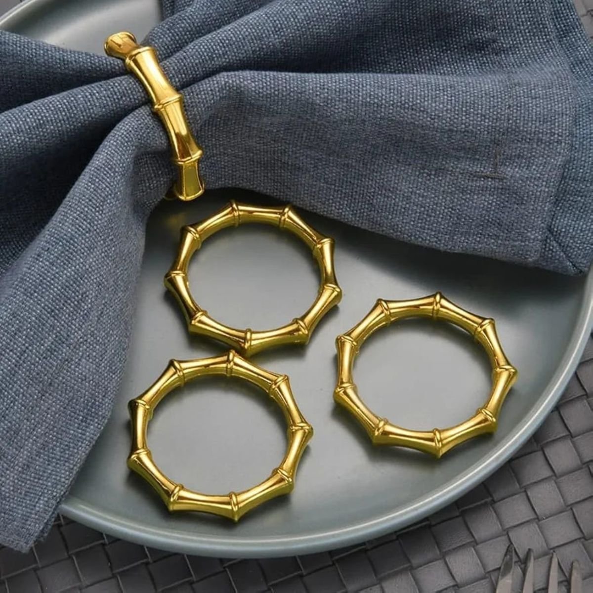 Homestuff Spiral Gold Napkin Rings3 Homestuff Spiral Gold Napkin Rings3