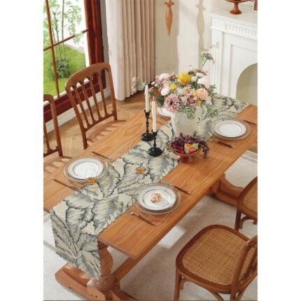 Homestuff Tropical Leaf Scalloped Edge Table Runner 2