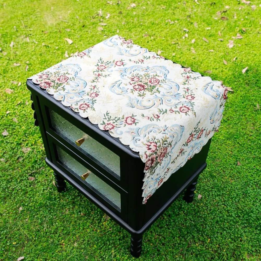 Homestuff Vintage Romantic Floral Nightstand Runner 2 Homestuff Vintage Romantic Floral Nightstand Runner 2