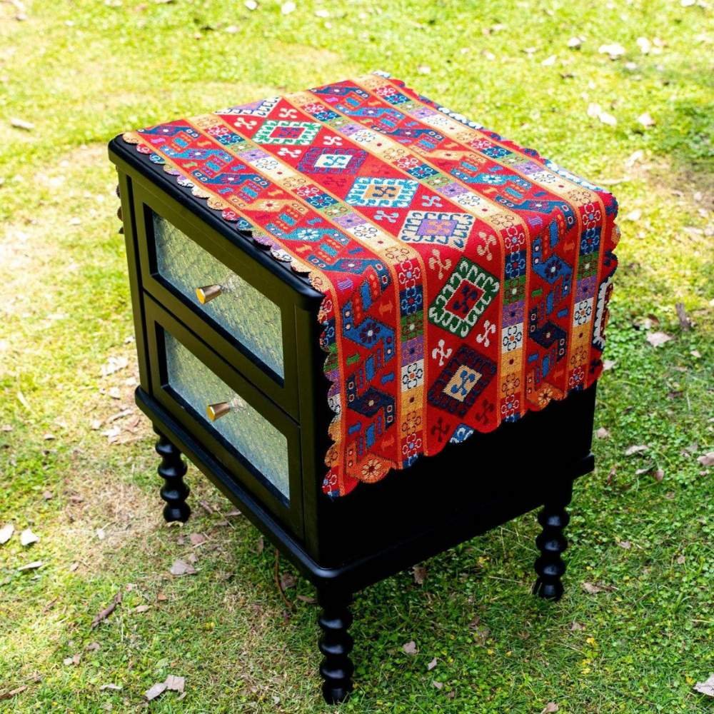 Homestuff Vintage Romantic Floral Nightstand Runners 6 Homestuff Vintage Romantic Floral Nightstand Runners 6