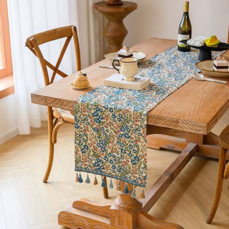 Homestuff Blue Blossom Elegance Table Runner 1