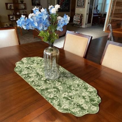 Homestuff SpringHue Scalloped Table Runner 2